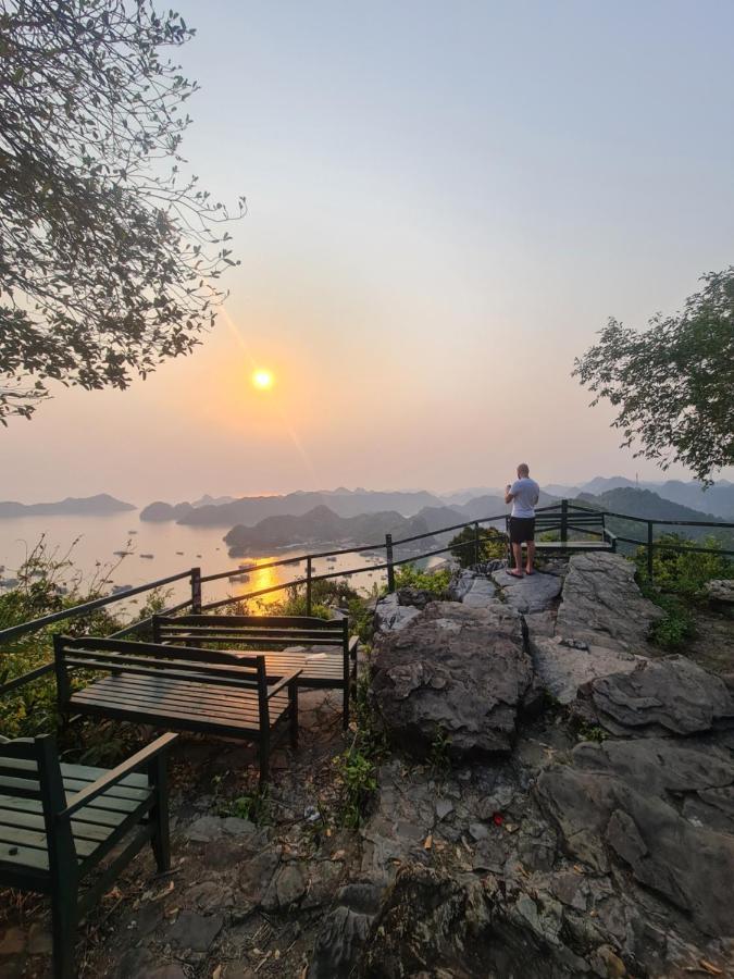 Dai Thuy Hotel Dong Khe Sau ภายนอก รูปภาพ